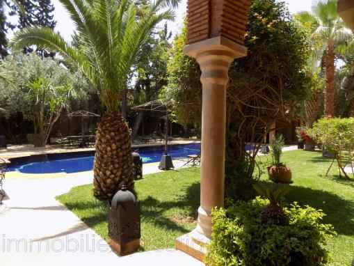 Exceptionnelle villa avec piscine-10 chambres
