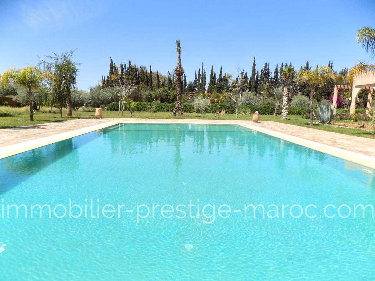 Villa Surface 1 240 m²