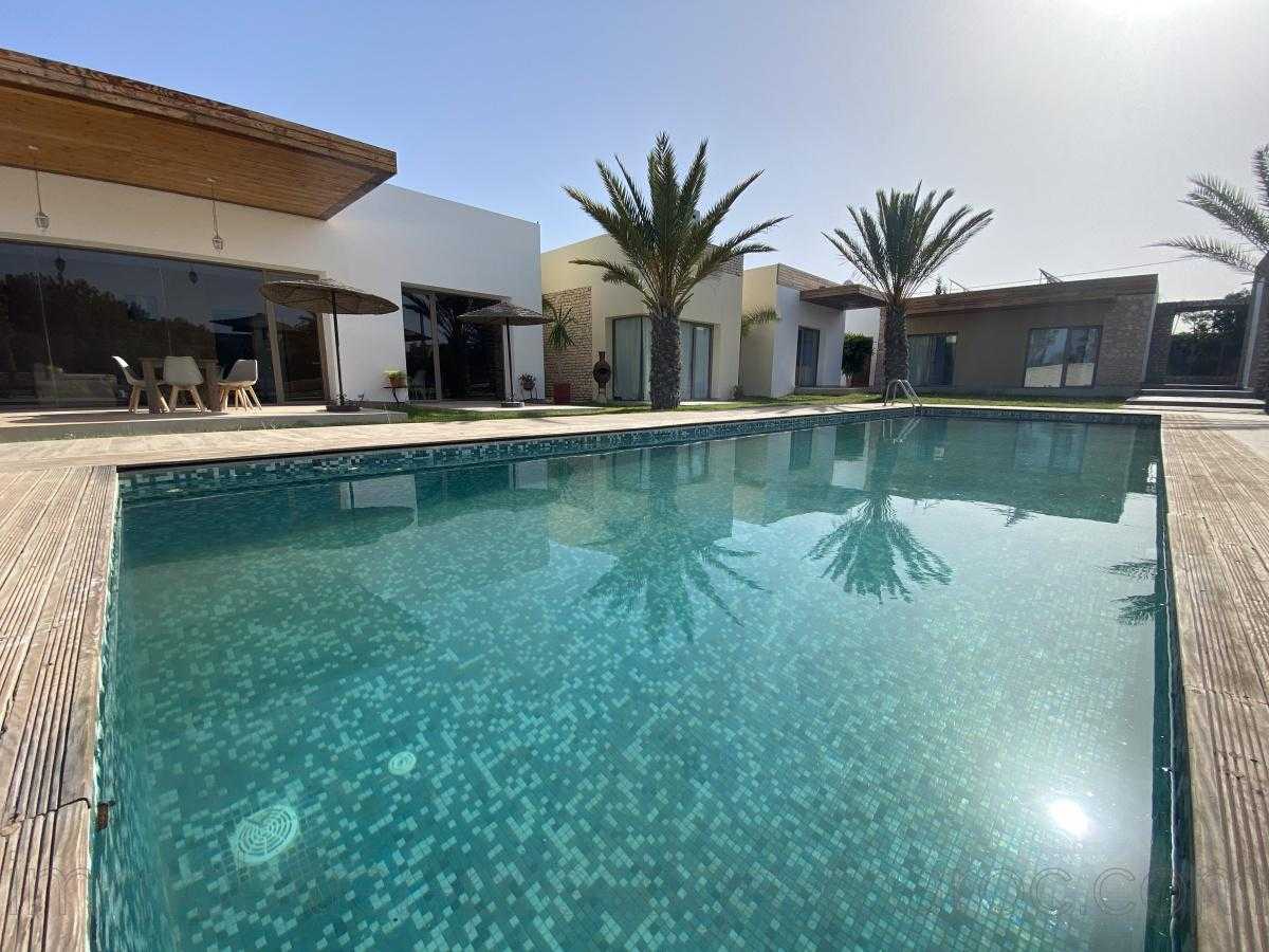Villa en Sale