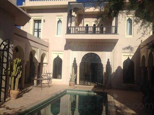 Villa de Maitre sur le Golf Amelkis