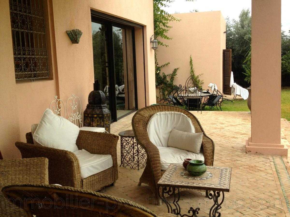Villa en Sale