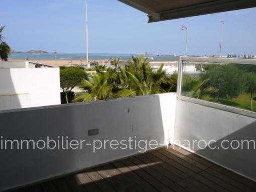 DUPLEX cossu, extrêmement lumineux, vue mer, dans une résidence avec piscine, en bordure de la plage d'Essaouira