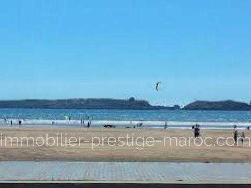 VILLA EN PREMIERE LIGNE, ZONE R+3 A ESSAOUIRA