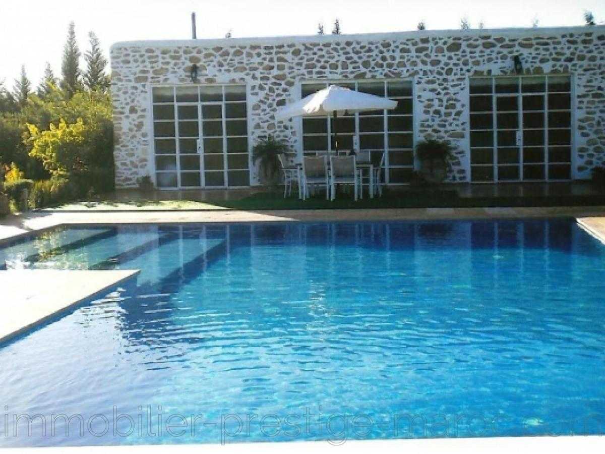 Villa Ground area 10 000 m²