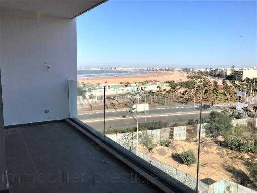 Appartement /terrasse attenante vue mer dans un immeuble de standing avec ascenseur