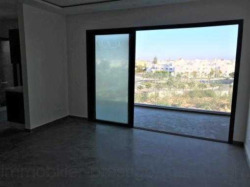 Appartement /terrasse attenante vue mer dans un immeuble de standing avec ascenseur