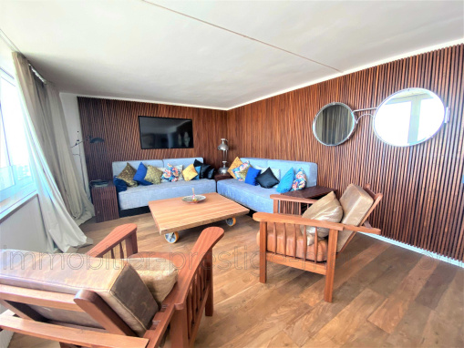 Appartement unique avec une belle vue sur la mer