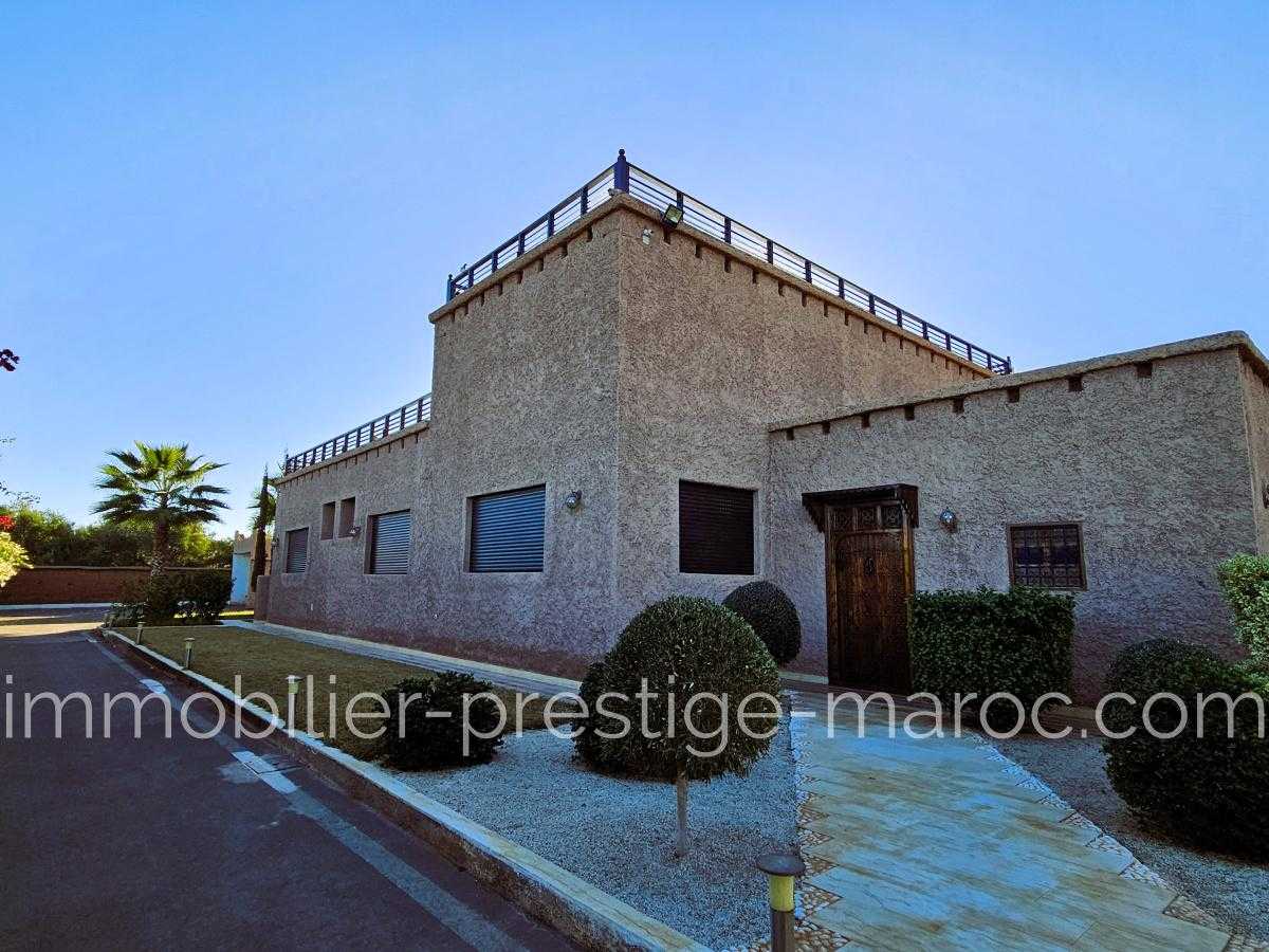 Villa Surface du Terrain 13 000 m²