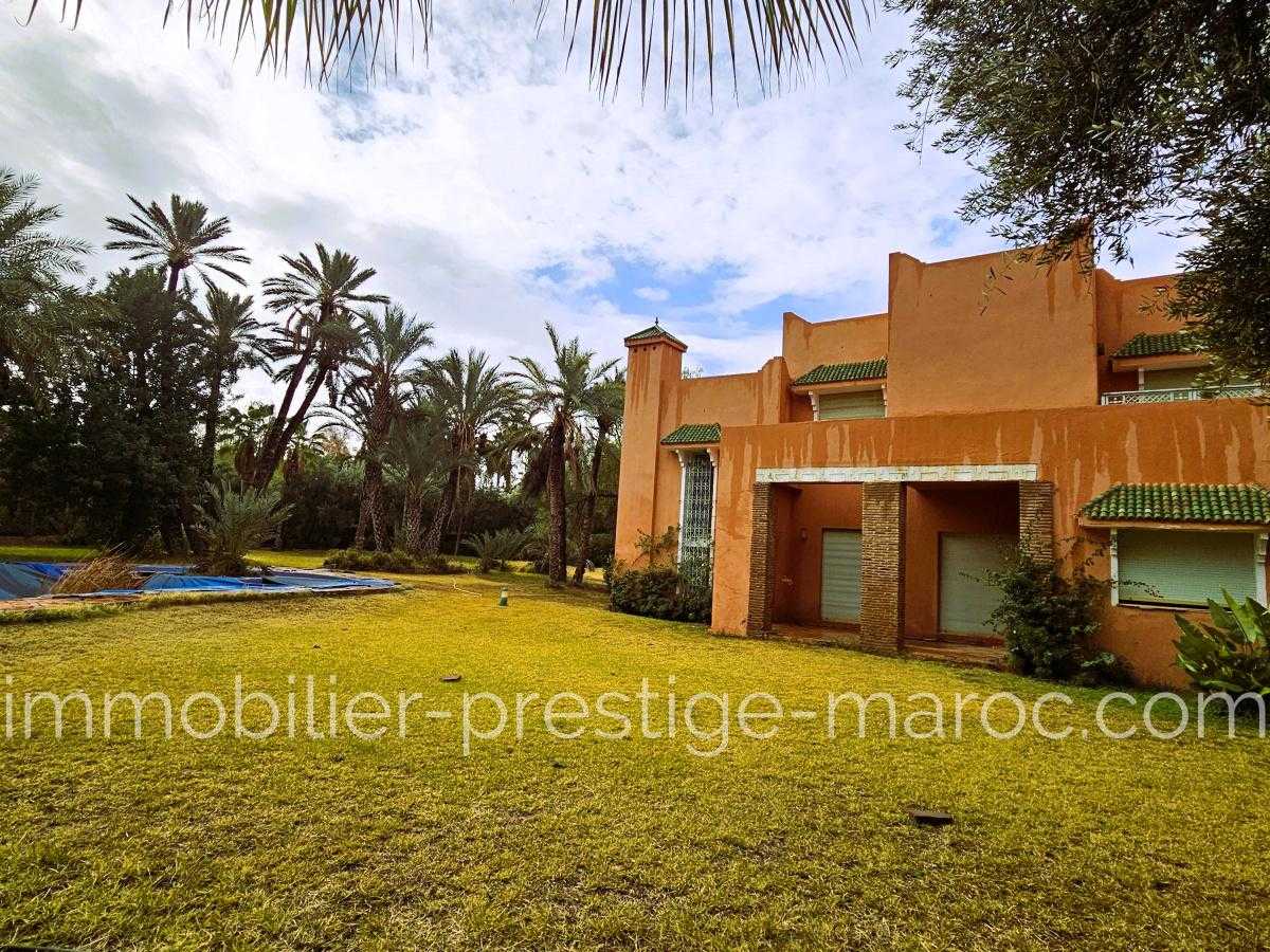 Villa en Sale